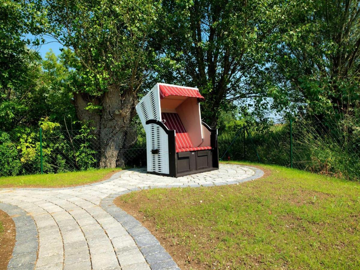 Daenische Ferienhaeuser Am Salzhaff Haus Pacific Villa Insula Poel Exterior foto